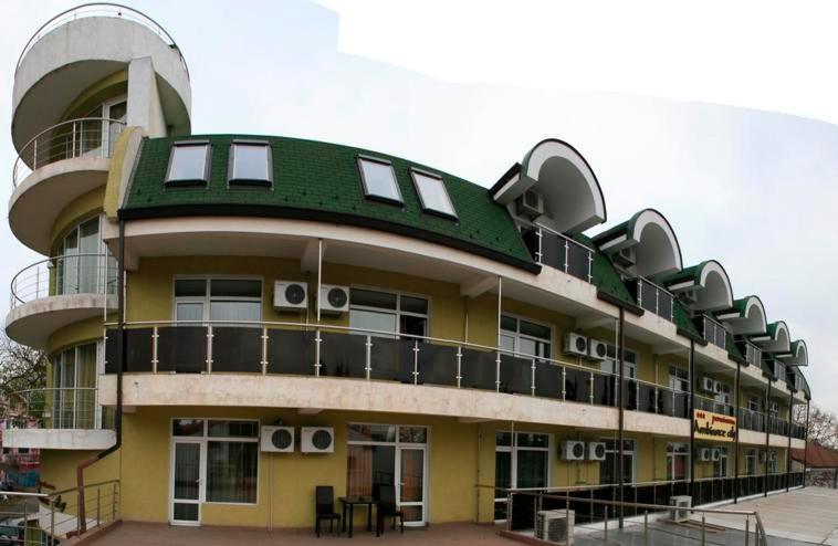 Pension Ambiance Iasi Exterior photo