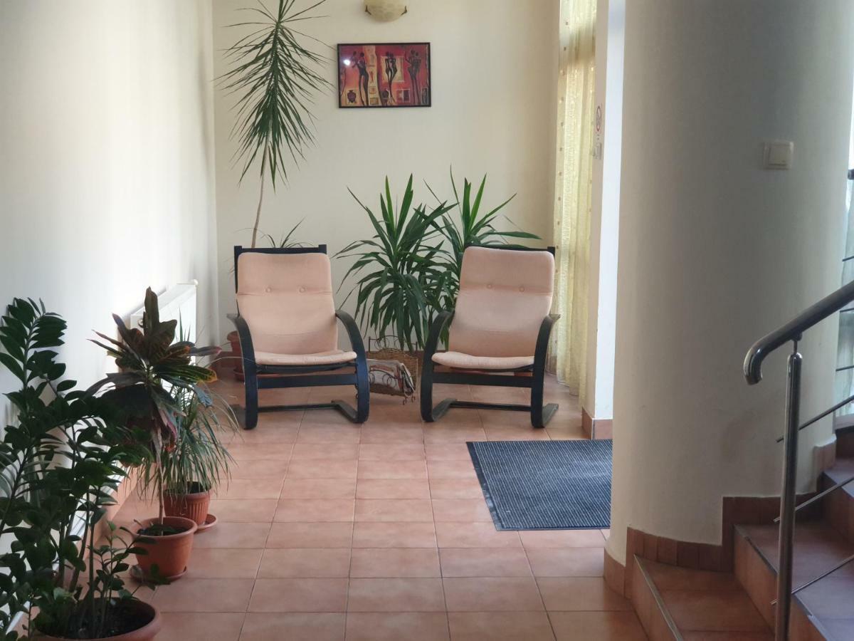 Pension Ambiance Iasi Exterior photo